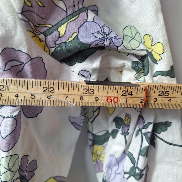 LIZ CLAIBORNE All-Over Floral Linen Blend Button Top Sz L Garden Party Summer - Picture 7 of 8